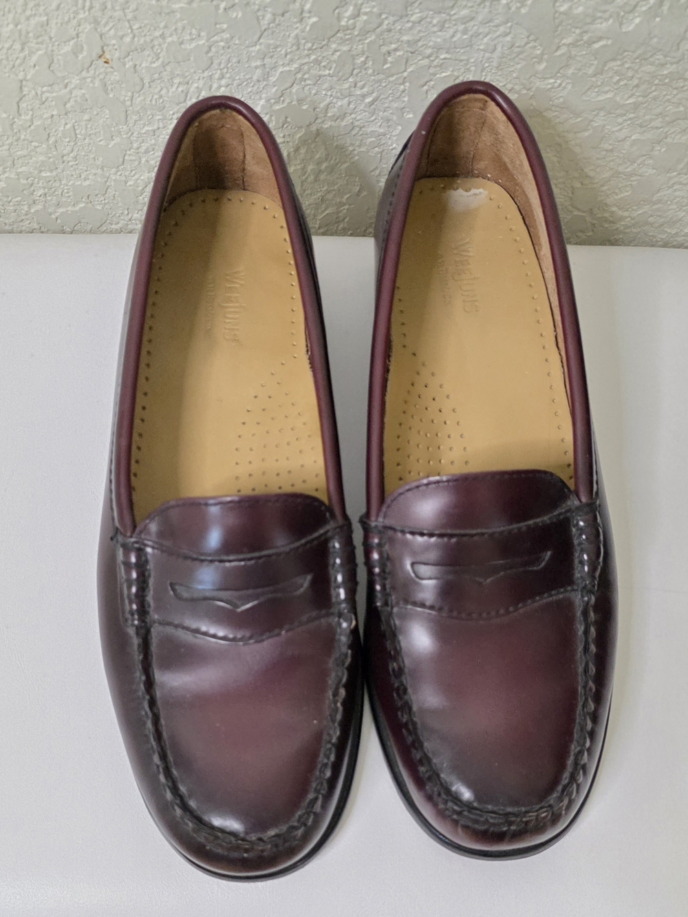 G.H. Bass & Co. Weejees Women's Red With Brown Undertone Leather Penny Loafers
